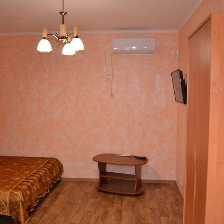 Мини-Отель Veravilla Chornomorsk Exterior photo